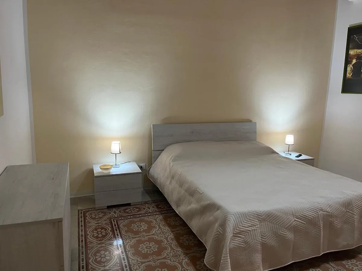 Apartmán Spyda Palermo 0*,