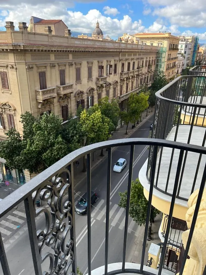 Spyda Apartment Palermo 0*,  Italy